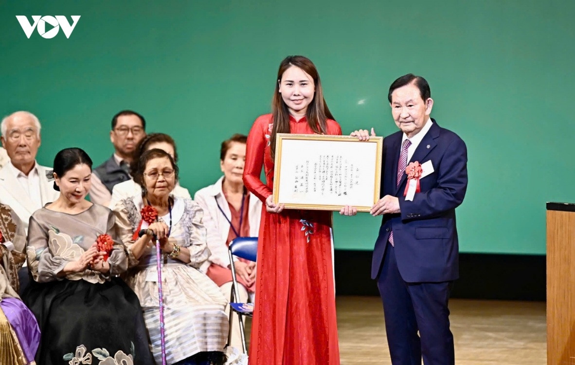 在日ベトナム人、「グローバル・シチズン・コミュニティ賞」を受賞